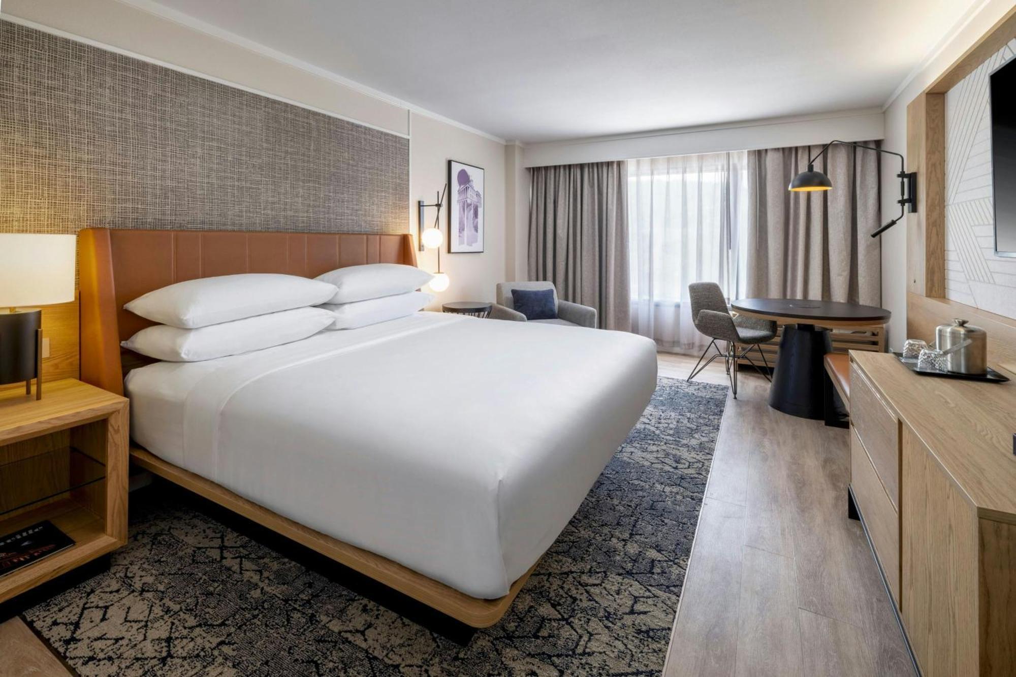 King Room,1643173900:JPEG